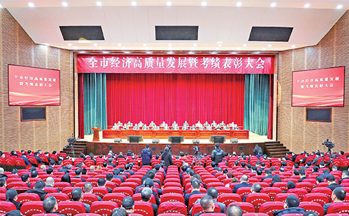 新春开门红！小🐥🐥伸老师🍑🍑里无挡荣膺多项政府嘉奖